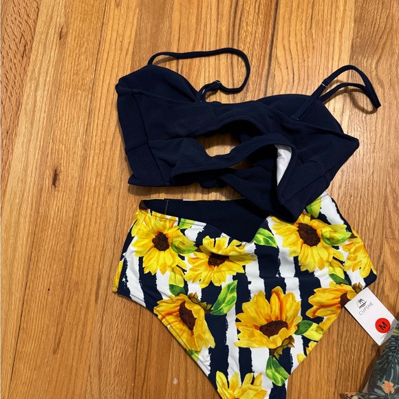 Navy Knotted Cutout Reversible Bikini - Picture 11 of 11